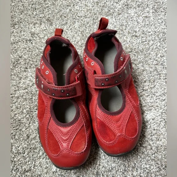 Merrell Kids Red Dress Shoes - Picture 1 of 3